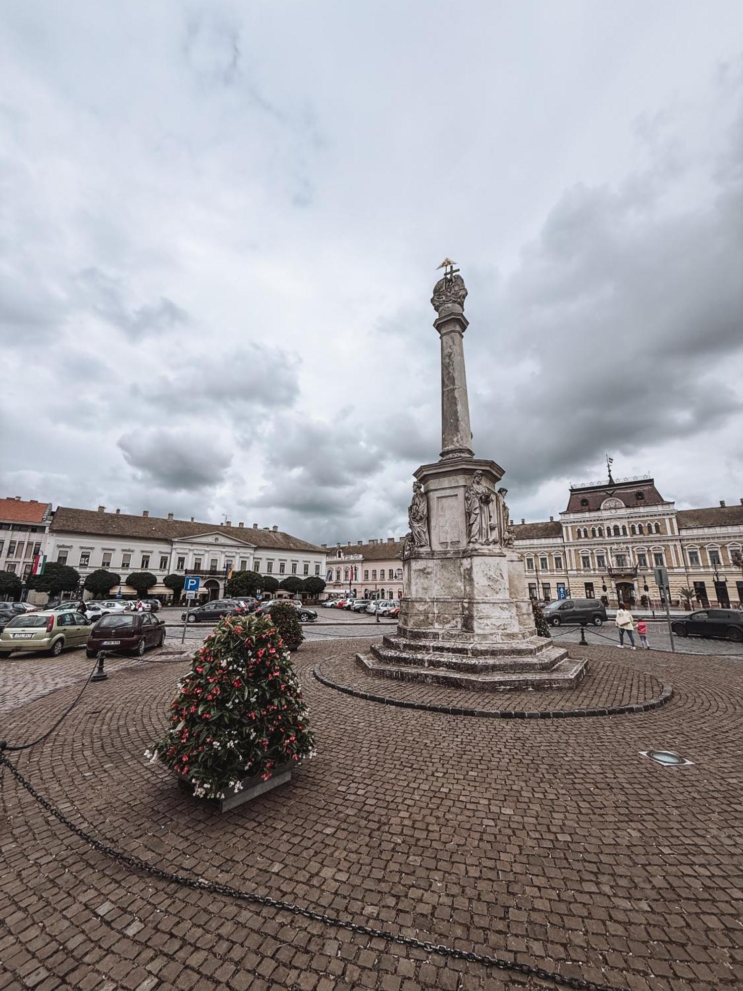 Sobri Halaszcsarda Es Panzio Baja Buitenkant foto